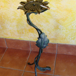 A wrought iron ashtray - sunflower A wrought iron ashtray - sunflower